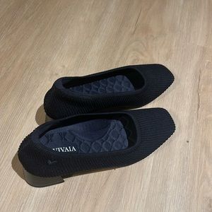 Square-Toe Chunky Heels (Melody Pro)